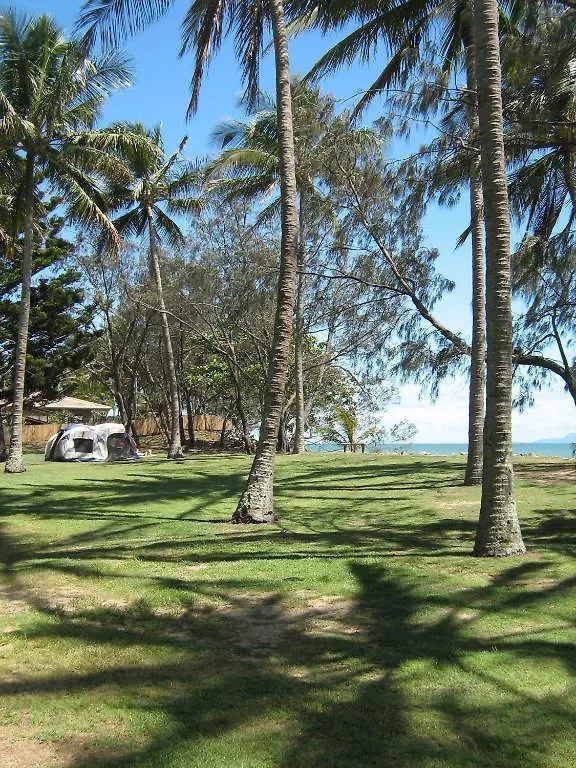 Big4 Mackay Blacks Beach Holiday Park 4*,  Australia