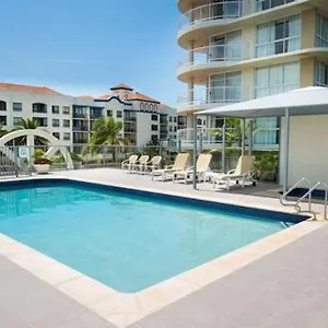 resort-beachcomber-international.hotelsbyronbayaustralia.com/