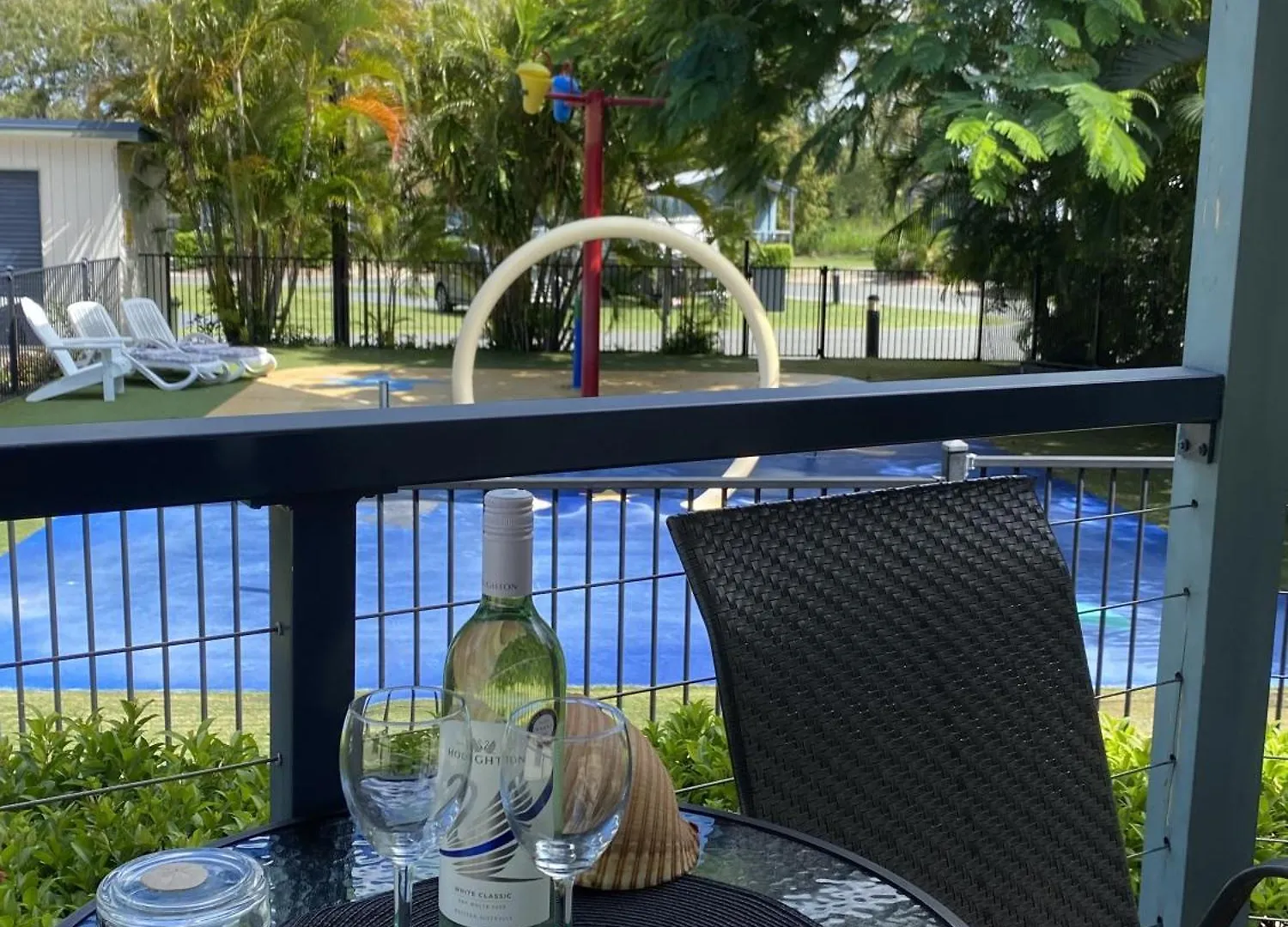 Big4 Mackay Blacks Beach Holiday Park contacts